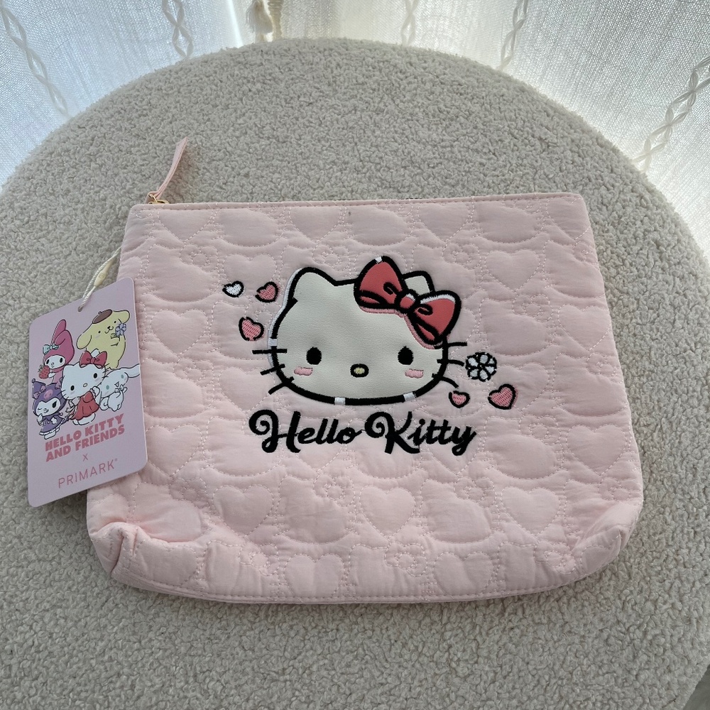 Hello kitty Sanrio pouch